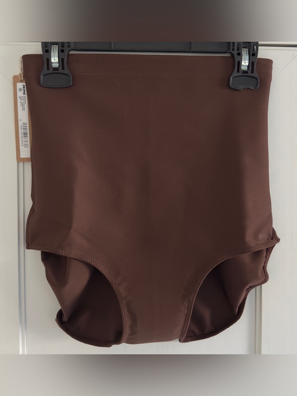 Skims Body Core Sculpt Butt Lifting Brief in Cocoa Size Small